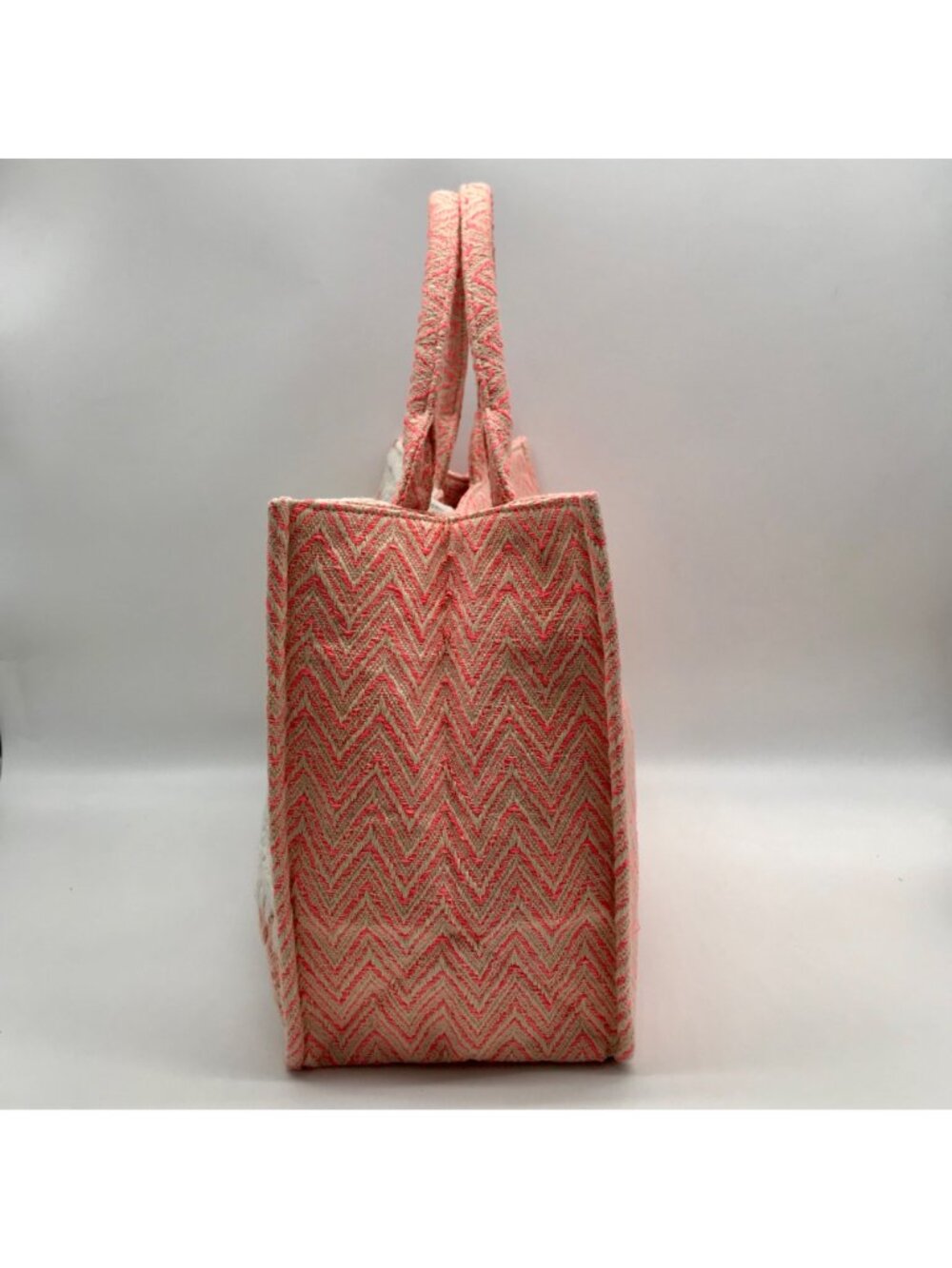 Pink Chevron Pattern Tote Bag - Picture 3 of 10